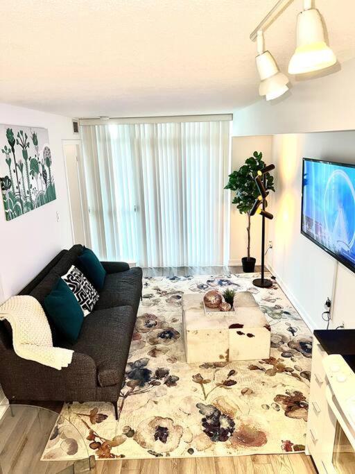 Luxurious Condo In The Center Of Downtown Toronto Exteriör bild