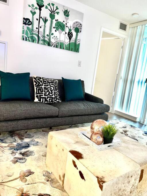 Luxurious Condo In The Center Of Downtown Toronto Exteriör bild